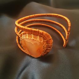 Bracelet cabochon cornaline-cuivre verni et cornaline-42 euros-envoi possible