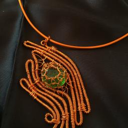 Collier oeil de verre-cuivre verni et cabochon en verre-25 euros-envoi possible