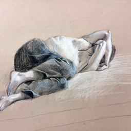 modèle vivant-crayons de couleurs